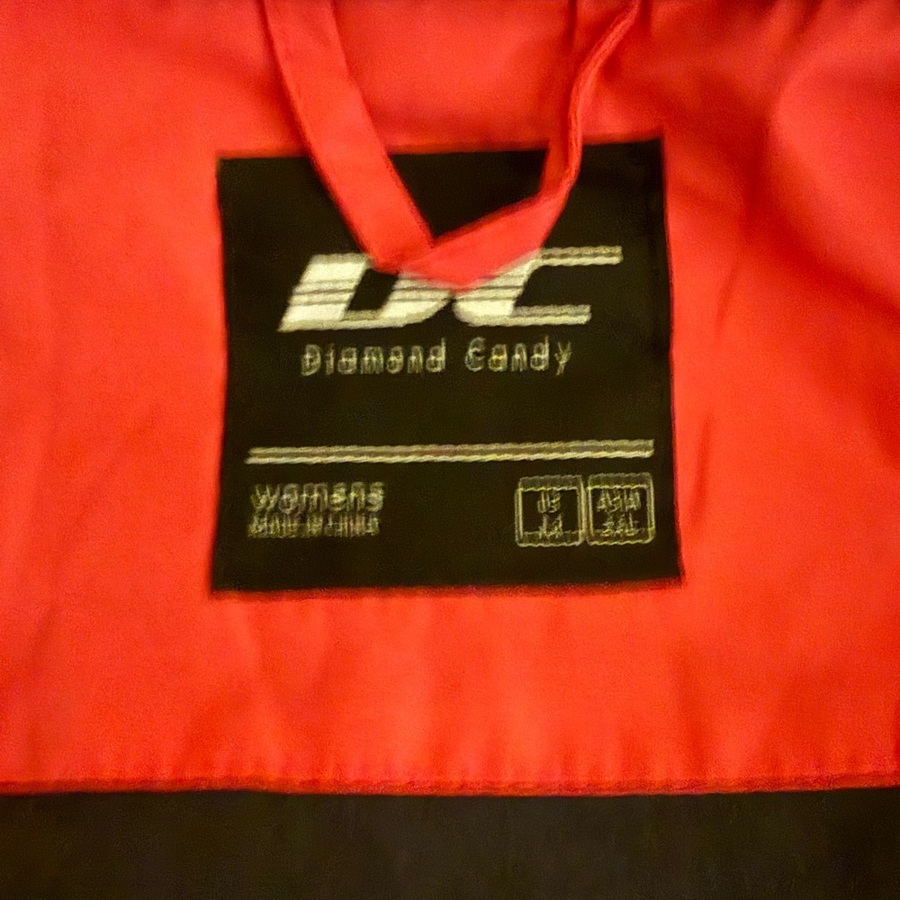 Diamond Supply Co. Women’s Fuchsia & Black Rain Jacket, Size M - Picture 10 of 10